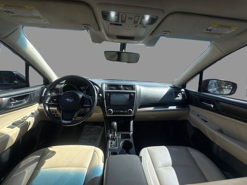 Used 2019 Subaru Outback 2.5i Limited w/ Popular Package #2 AWD/4WD image 9