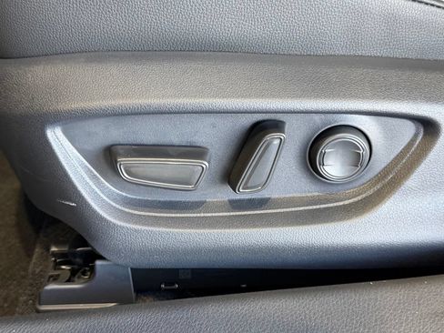 Used 2026 Toyota Camry SE FWD image 22