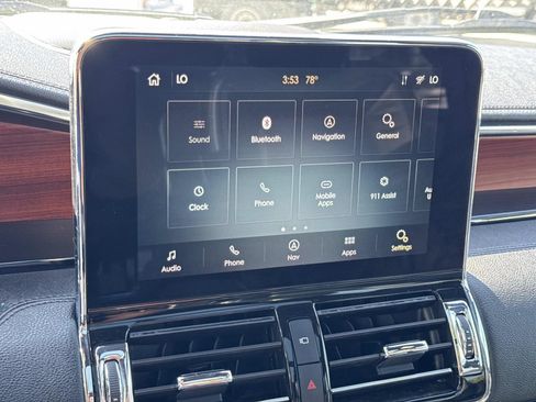 Used 2021 Lincoln Navigator Reserve w/ Luxury Package AWD/4WD image 30