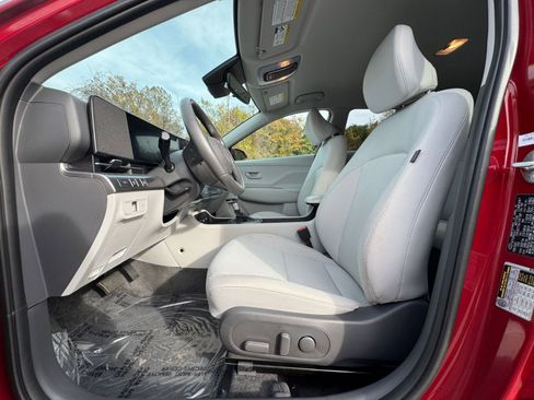 Used 2025 Hyundai Kona SEL image 22