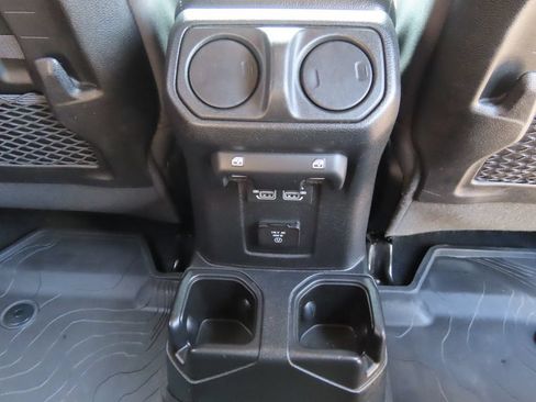 Used 2023 Jeep Gladiator Mojave w/ LED Lighting Group AWD/4WD image 30