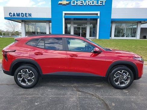 New 2026 Chevrolet Trax LT image 14