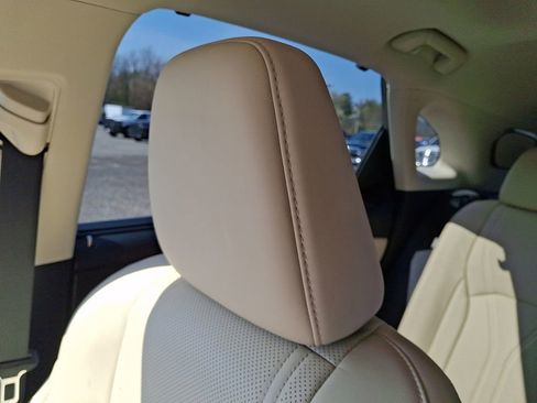 Used 2022 Lexus RX 350 AWD w/ Luxury Package image 18