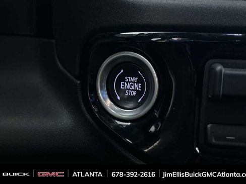 Used 2025 Chevrolet Silverado 1500 LT image 18