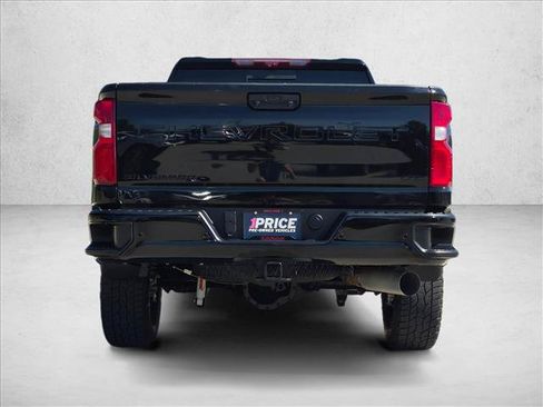 Used 2021 Chevrolet Silverado 2500 LTZ w/ LTZ Plus Package AWD/4WD image 5