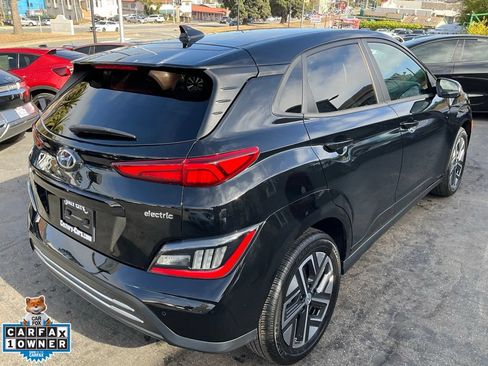 Used 2023 Hyundai Kona Limited FWD image 81