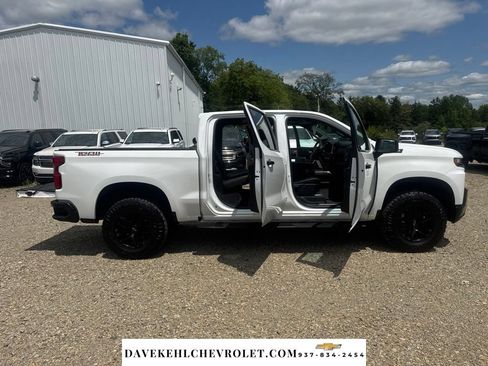 Used 2020 Chevrolet Silverado 1500 LT Trail Boss AWD/4WD image 44