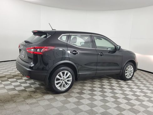 Used 2020 Nissan Rogue Sport S w/ Appearance Package image 12