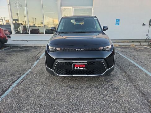 New 2025 Kia Soul LX image 2