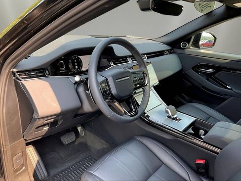 Used 2024 Land Rover Range Rover Evoque S AWD/4WD image 19