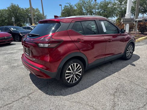 Used 2021 Nissan Kicks SV FWD image 10
