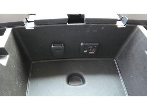 Used 2015 Chevrolet Silverado 2500 LT AWD/4WD image 7