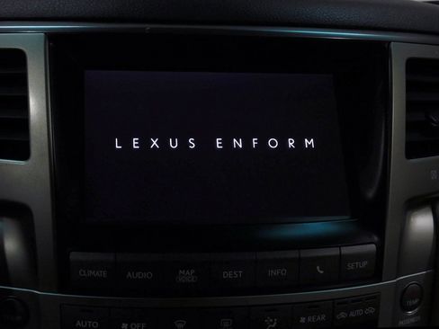 Used 2013 Lexus LX 570 4WD w/ Luxury Pkg w/Pre-crash image 52