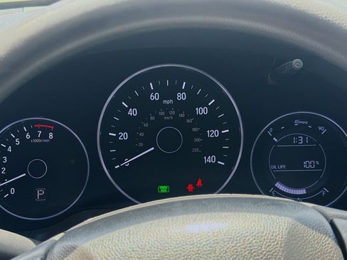 Used 2022 Honda HR-V LX image 11