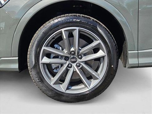New 2025 Audi Q3 2.0T Premium image 10