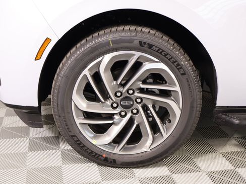 New 2026 Lincoln Navigator Premiere AWD/4WD image 18
