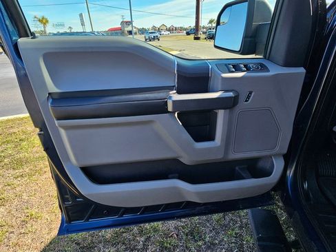 Used 2016 Ford F150 XLT image 14