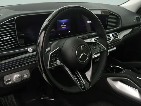 New 2026 Mercedes-Benz GLS 450 4MATIC image 4
