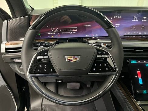 New 2026 Cadillac Escalade ESV Platinum Sport w/ LPO, ONYX Package AWD/4WD image 15