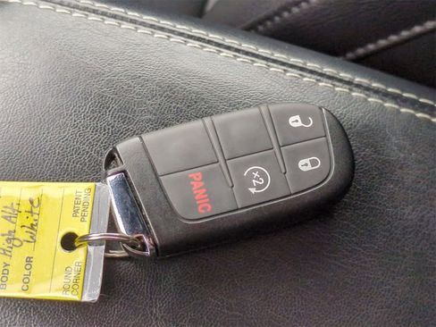 Used 2022 Jeep Compass High Altitude image 36