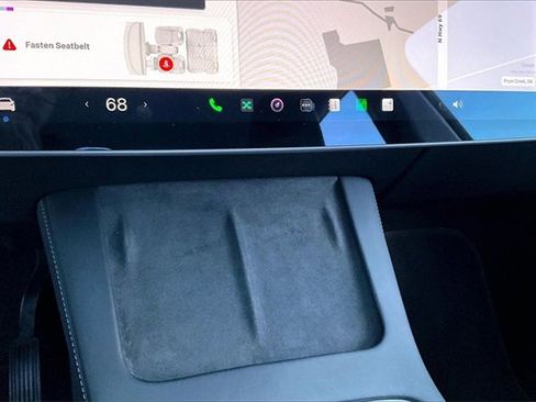 Used 2021 Tesla Model Y Long Range image 14