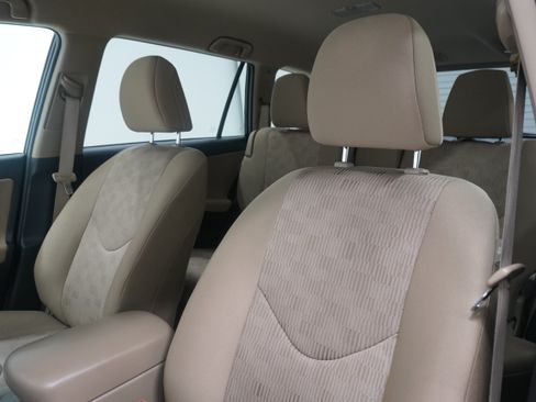 Used 2012 Toyota RAV4 FWD w/ Value Pkg image 11