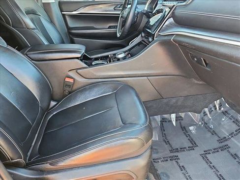 Used 2021 Jeep Grand Cherokee L Limited image 21