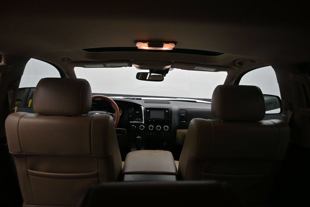 Used 2019 Toyota Sequoia Limited w/ Safety & Convenience Package AWD/4WD image 47