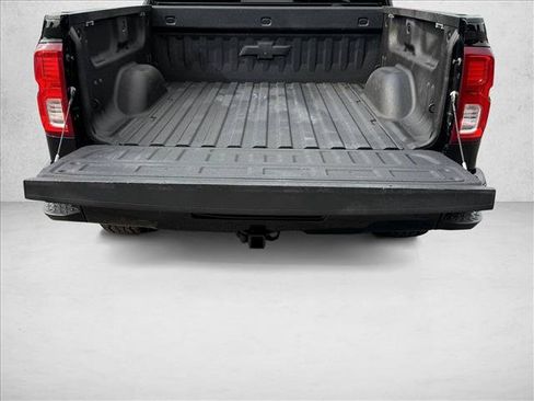 Used 2016 Chevrolet Silverado 1500 LTZ Z71 w/ LTZ Plus Package AWD/4WD image 7