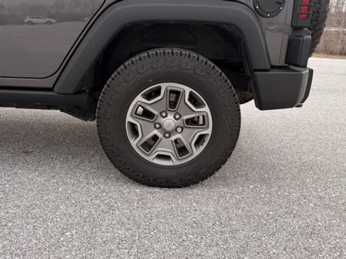 Used 2018 Jeep Wrangler Unlimited Rubicon AWD/4WD image 12