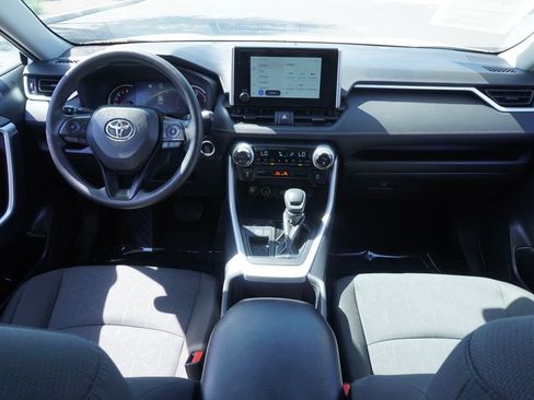 Used 2025 Toyota RAV4 XLE FWD image 11