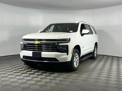Used 2025 Chevrolet Tahoe LT image 4