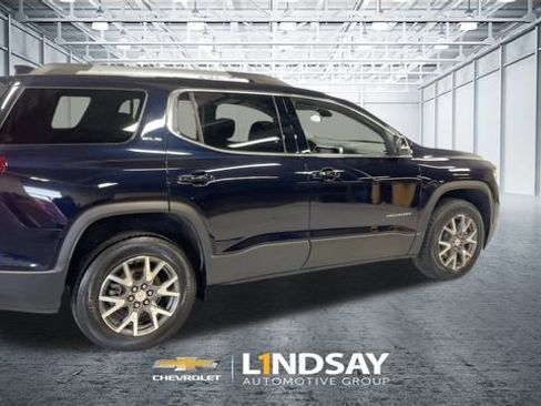 Used 2022 GMC Acadia SLE w/ Driver Convenience Package image 2