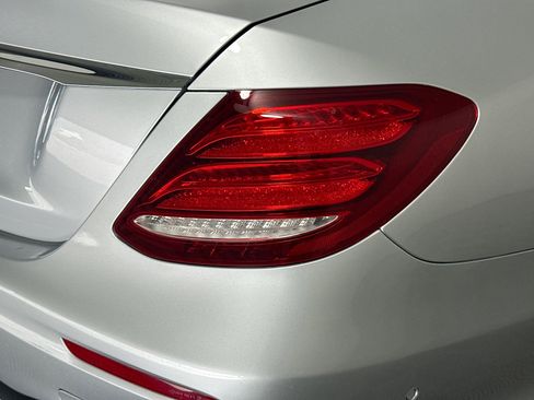 Used 2020 Mercedes-Benz E 350 E 350 w/ Parking Assistance Package image 34