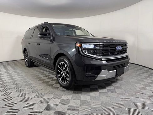 Used 2025 Ford Expedition Max Platinum AWD/4WD image 3