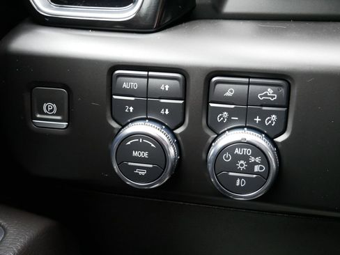 Used 2022 GMC Sierra 1500 Denali w/ Denali Reserve Package AWD/4WD image 29