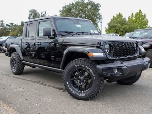 New 2025 Jeep Gladiator Willys image 5