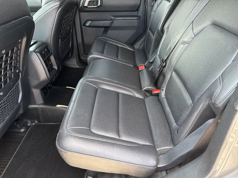 Used 2025 Ford Bronco Badlands AWD/4WD image 11