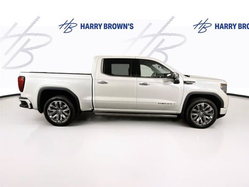 Used 2023 GMC Sierra 1500 Denali w/ Denali Reserve Package AWD/4WD image 34