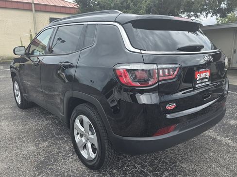 Used 2018 Jeep Compass Latitude image 3