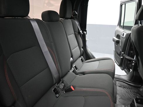 Used 2023 Jeep Gladiator Rubicon image 24