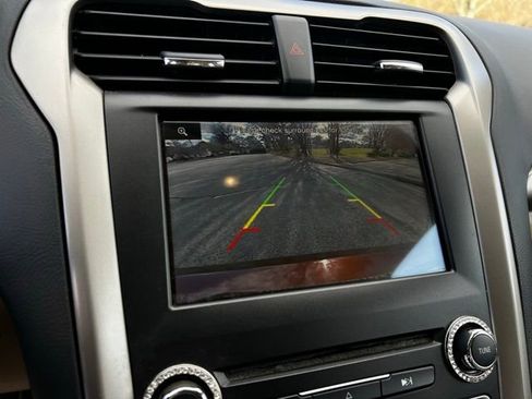 Used 2016 Ford Fusion SE w/ Equipment Group 202A image 37