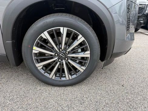 New 2026 Nissan Pathfinder Platinum AWD/4WD image 23