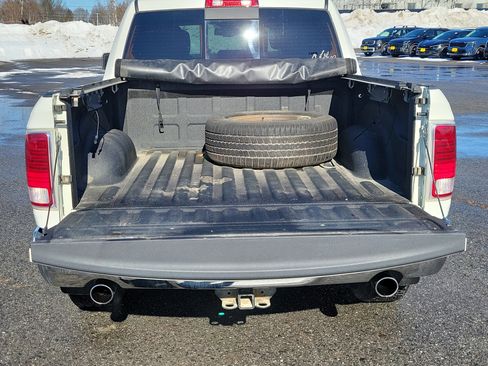 Used 2017 RAM 1500 Laramie Longhorn image 17