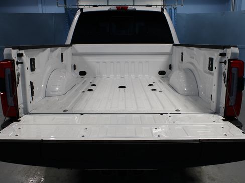 New 2025 Ford F250 Platinum image 37
