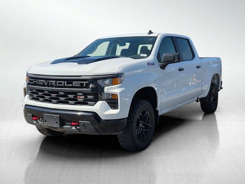 Used 2023 Chevrolet Silverado 1500 Custom Trail Boss image 3