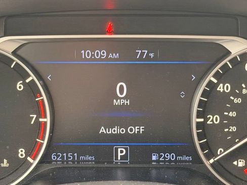 Used 2024 Nissan Altima 2.5 SV FWD image 28