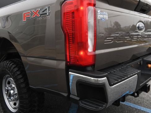 Used 2023 Ford F250 XL w/ XL Off-Road Package image 16