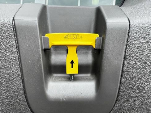 Used 2024 Ford Transit 350 XLT RWD image 18
