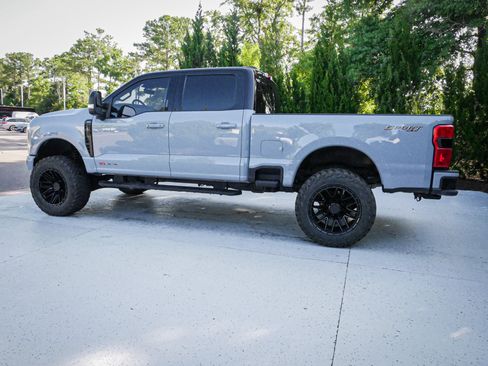Used 2024 Ford F350 Lariat w/ Lariat Ultimate Package AWD/4WD image 7
